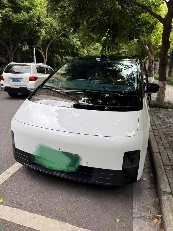 2025 Li Auto Ultra