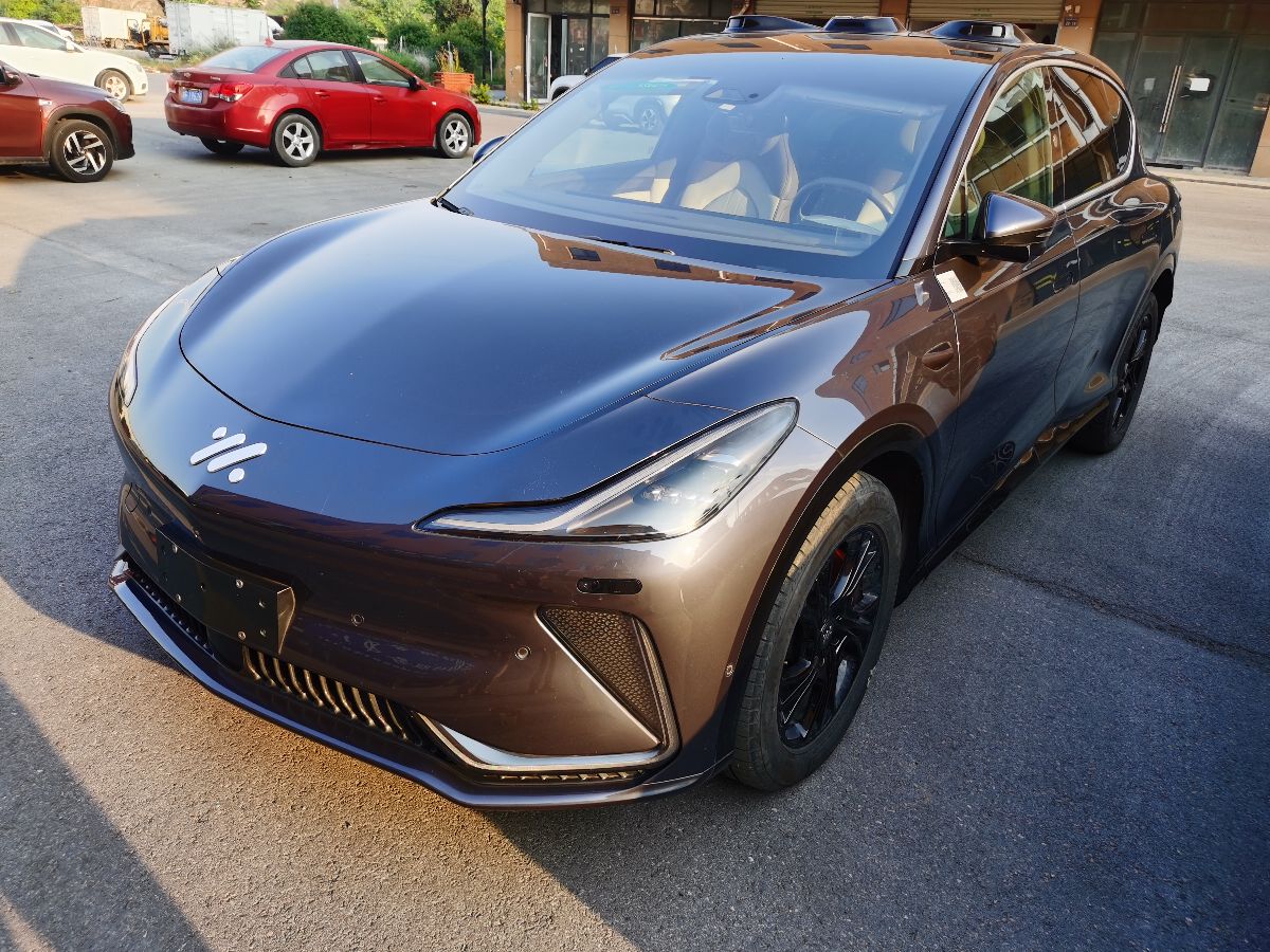 2023 IM Motors 100k Wh Lux