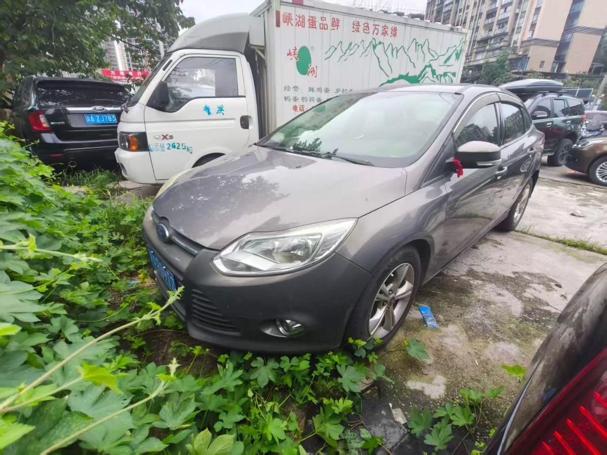 2012 sedan 1.6L automatic premium model