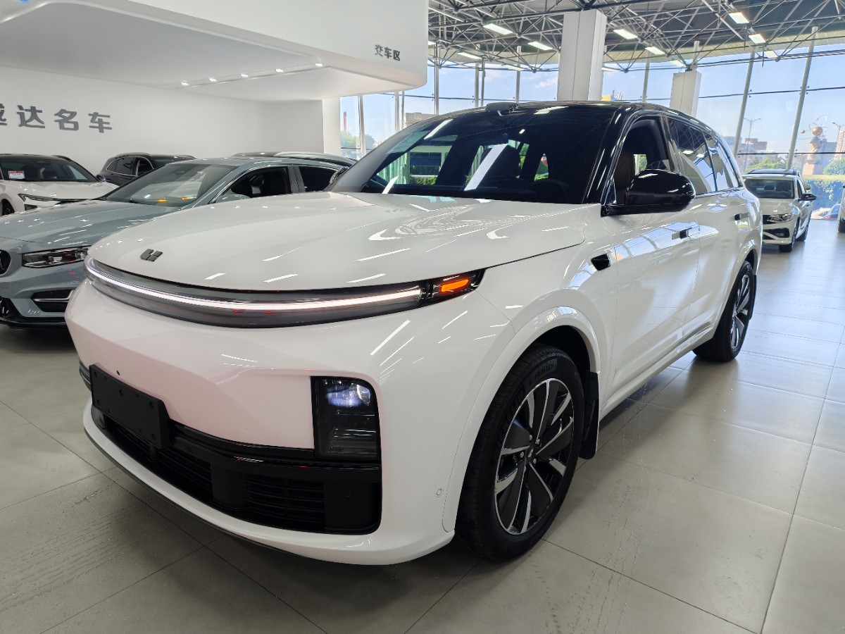 2025 Li Auto Max