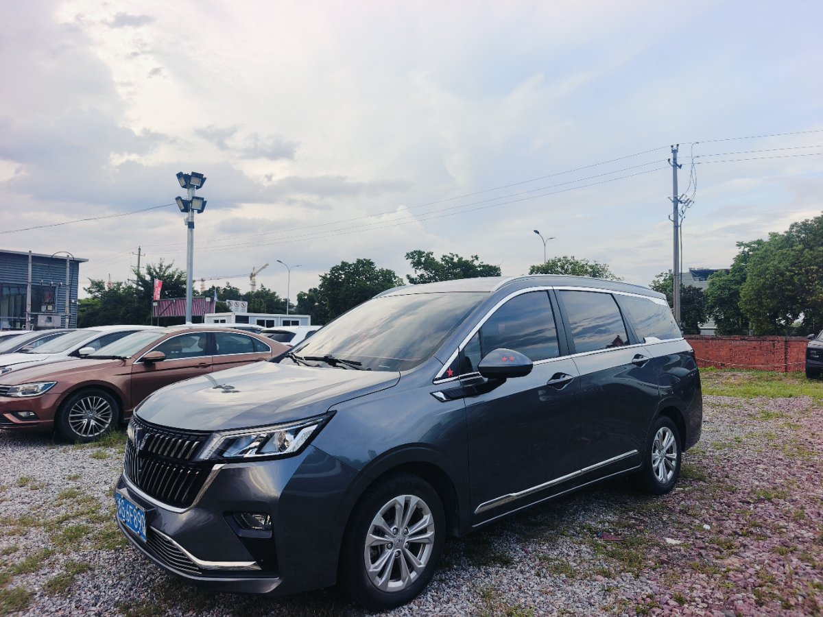 2022 Wuling Jiachen 1.5T CVTLuxury