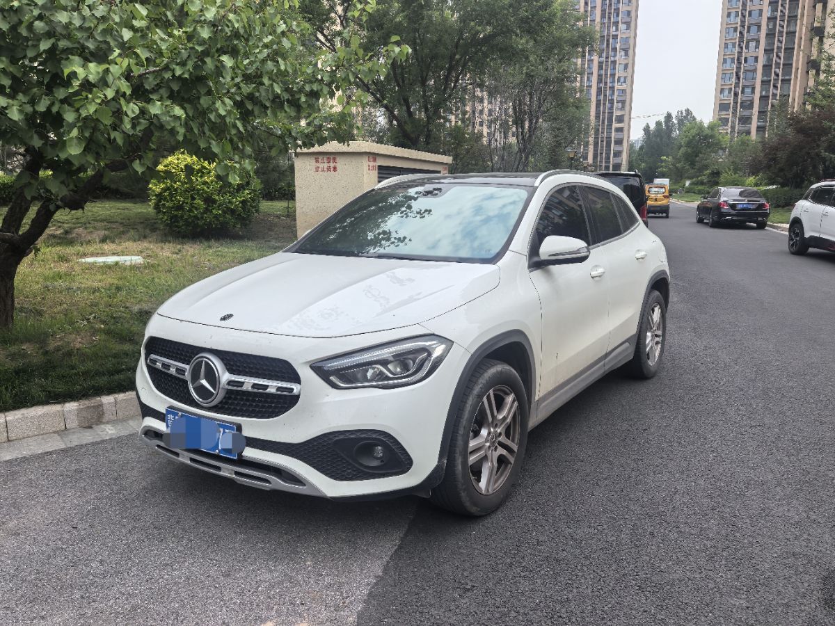 2023 Mercedes-Benz GLA 200