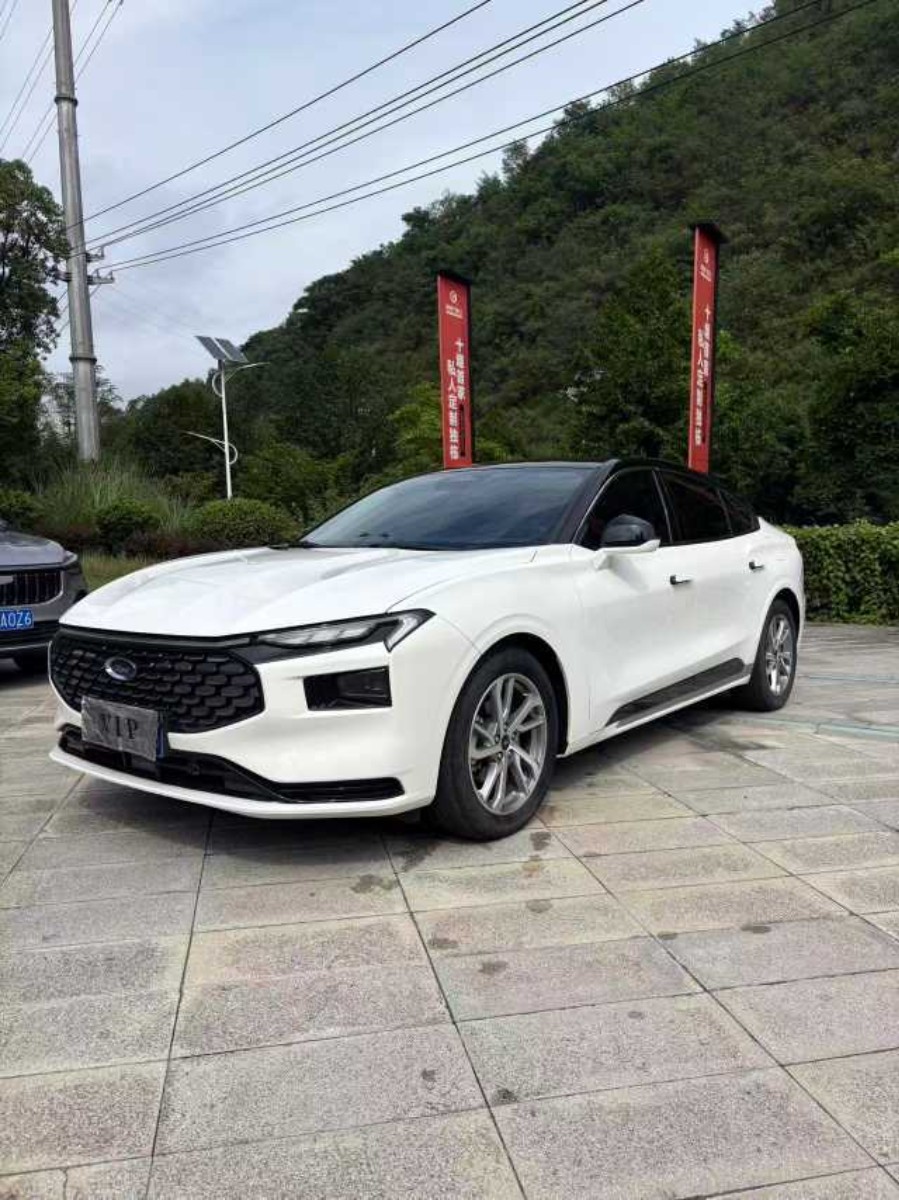 2022 Ford Mondeo EcoBoost 245 Luxury Edition