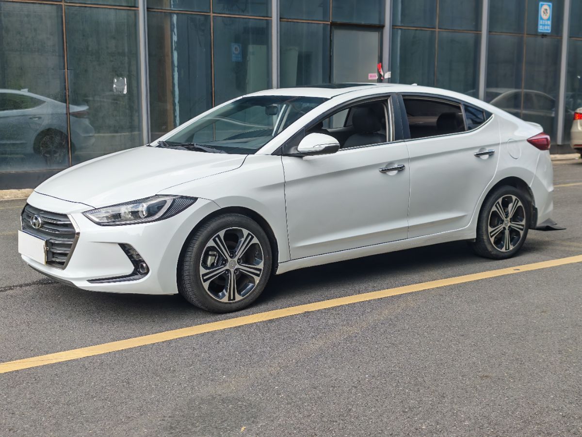 2018 Hyundai Elantra 1.4T Dual-Clutch Dynamic · Active Edition